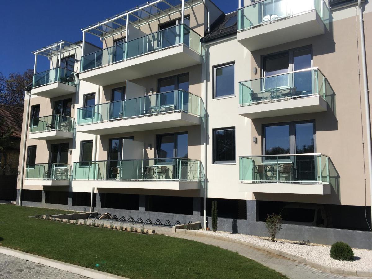 Orion Apartman Sárvár Exteriör bild